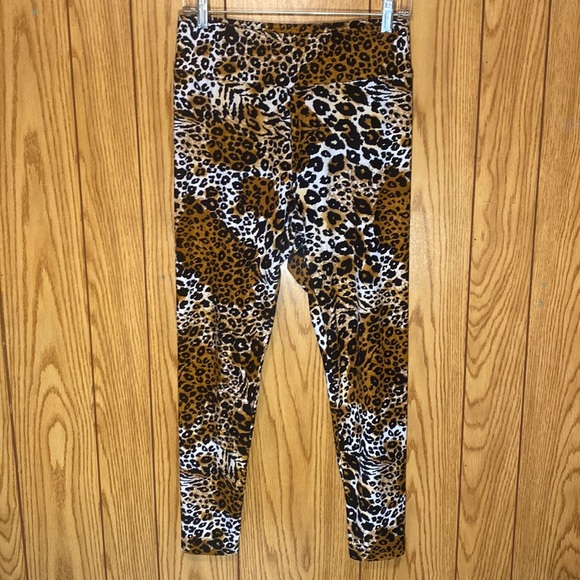 🔥Cheetah Print Leggings / No Boundaries / Size Large - Picture 1 of 4